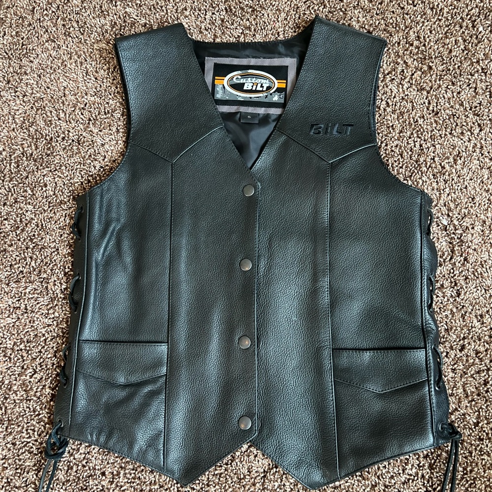 Bilt leather motorcycle vest. NWOT.